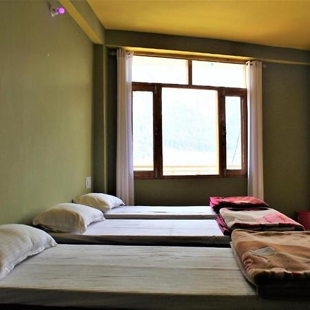 Upclimb Longstay For Bus Or Taxi Only Guests Manāli Esterno foto