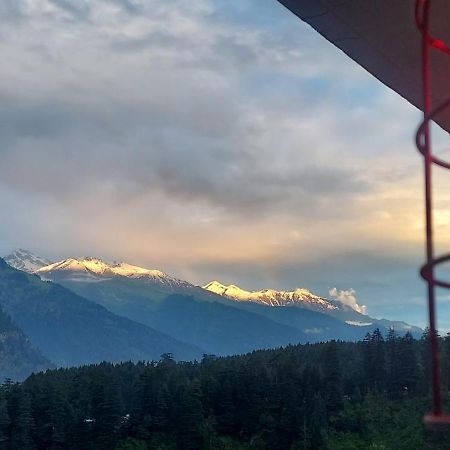 Upclimb Longstay For Bus Or Taxi Only Guests Manāli Esterno foto